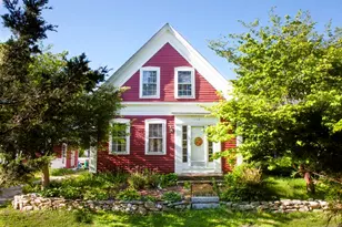 110 Center St, Plympton, MA 02367 - Photo 1