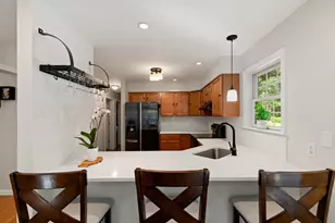 4 Circle St, Middleton, MA 01949 - Photo 11