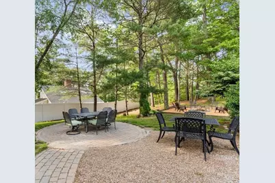 4 Circle St, Middleton, MA 01949 - Photo 25