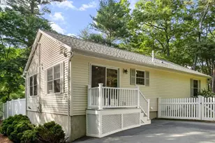4 Circle St, Middleton, MA 01949 - Photo 1