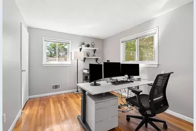 51 Hadley Rd, Framingham, MA 01701 - Photo 11