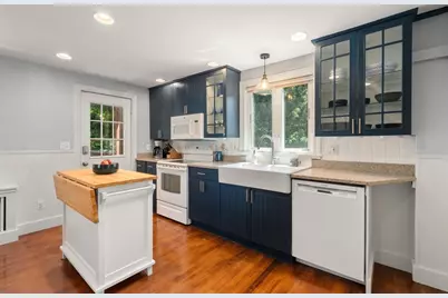 48 Cedar St, Dedham, MA 02026 - Photo 7