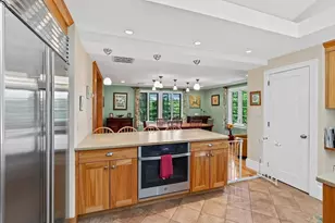 42 Temple Rd, Wellesley, MA 02482 - Photo 9