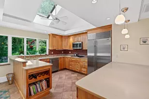 42 Temple Rd, Wellesley, MA 02482 - Photo 5