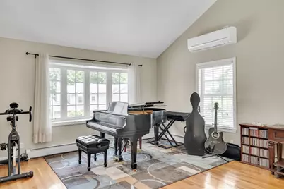 7 Liana, Woburn, MA 01801 - Photo 5