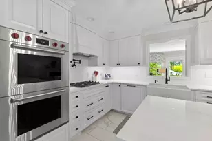 5 Jamaica Ln, Haverhill, MA 01830 - Photo 5