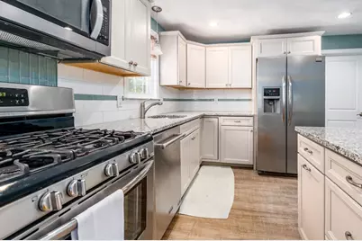 318 Airline Rd, Dennis, MA 02660 - Photo 9