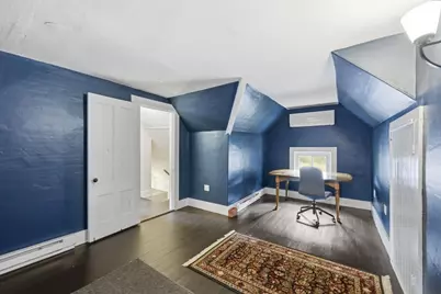 70 Sycamore St, Holyoke, MA 01040 - Photo 35