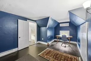 70 Sycamore St, Holyoke, MA 01040 - Photo 35