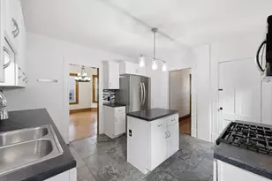 70 Sycamore St, Holyoke, MA 01040 - Photo 21