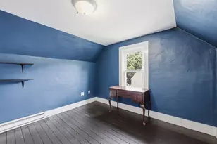 70 Sycamore St, Holyoke, MA 01040 - Photo 33
