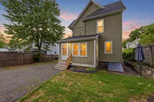 70 Sycamore St, Holyoke, MA 01040 - Photo 41