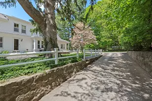 68 High St, Northbridge, MA 01588 - Photo 3