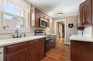 68 High St, Northbridge, MA 01588 - Photo 27
