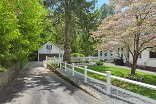 68 High St, Northbridge, MA 01588 - Photo 5
