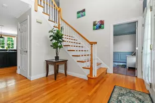307 Chestnut St, Hudson, MA 01749 - Photo 3