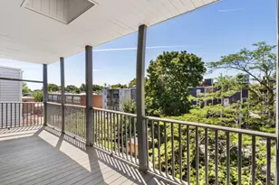 725 E 3rd St, Boston, MA 02127 - Photo 27