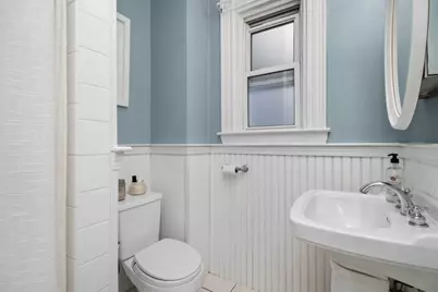 725 East 3rd St, Boston, MA 02127 - Photo 25