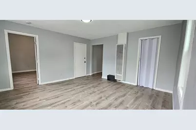1986-1990 N Main St #2, Fall River, MA 02720 - Photo 3