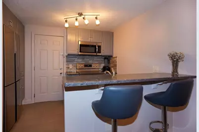 11 Thoreau Ct - #7, Natick, MA 01760 - Photo 9