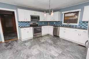 15 School St, Buckland, MA 01370 - Photo 5