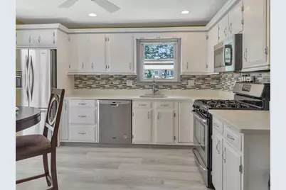 20 Madison Ave, Randolph, MA 02368 - Photo 11