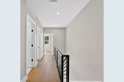 325B Alewife Brook Pkwy #B, Somerville, MA 02144 - Photo 17