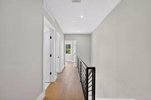 325B Alewife Brook Pkwy, Somerville, MA 02144 - Photo 17