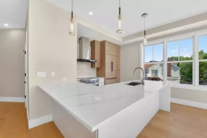 325B Alewife Brook Pkwy #B, Somerville, MA 02144 - Photo 9