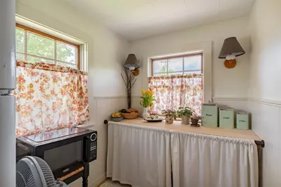 342 Davis St, Greenfield, MA 01301 - Photo 21