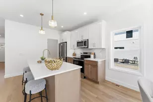 142 Fisher St, Attleboro, MA 02703 - Photo 11
