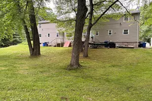 49 Riverton Rd, Springfield, MA 01109 - Photo 3