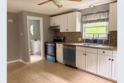 49 Riverton Rd #49, Springfield, MA 01109 - Photo 11