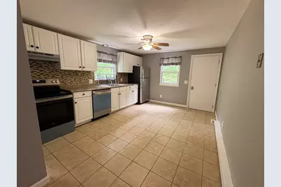 49 Riverton Rd #49, Springfield, MA 01109 - Photo 9