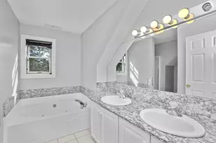 81 Beecher Pl, Newton, MA 02459 - Photo 17