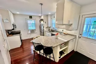 22 Longfellow Rd, Worcester, MA 01602 - Photo 3