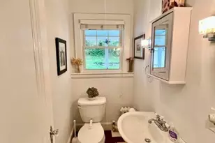 22 Longfellow Rd, Worcester, MA 01602 - Photo 11