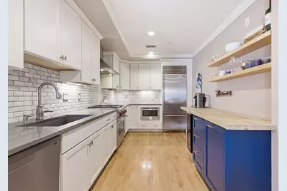 881 E 2nd St #10, Boston, MA 02127 - Photo 7