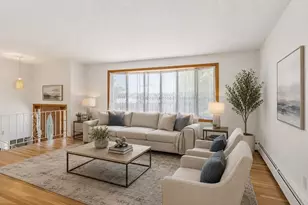 6 Wright St, Peabody, MA 01960 - Photo 3