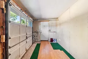 6 Wright St, Peabody, MA 01960 - Photo 35