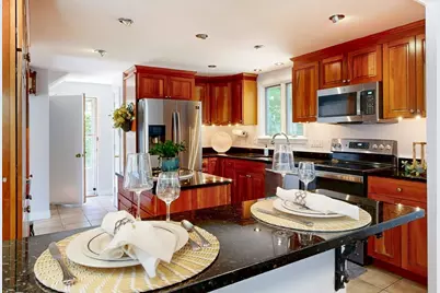 29 Buckingham Rd, Milton, MA 02186 - Photo 9
