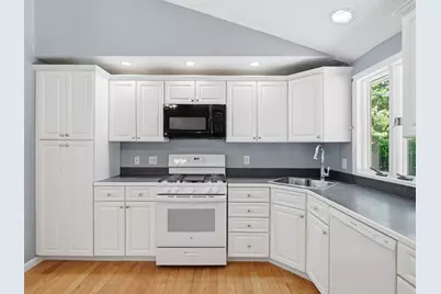 20 Franklin St, Billerica, MA 01862 - Photo 11