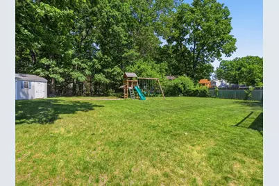 20 Franklin St, Billerica, MA 01862 - Photo 37