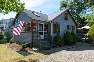 33 Kingwood St, Wareham, MA 02571 - Photo 3