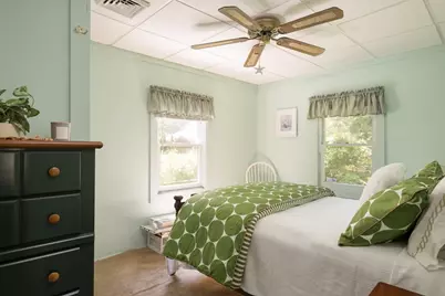 33 Kingwood St, Wareham, MA 02571 - Photo 11