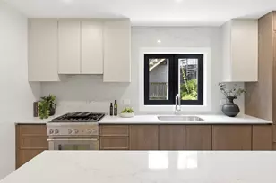 209 Tudor St, Boston, MA 02127 - Photo 5