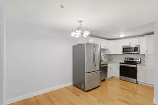 165R Chestnut St, Foxboro, MA 02035 - Photo 9