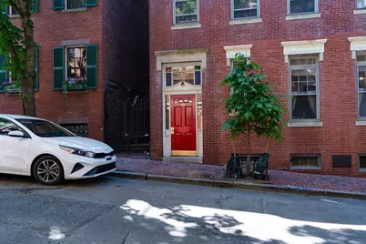 68 Phillips St #6, Boston, MA 02114 - Photo 15