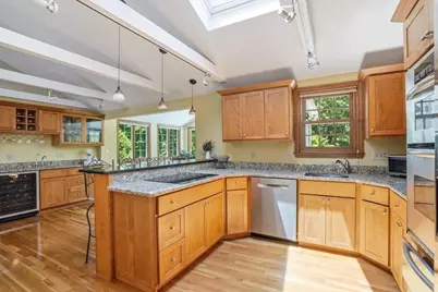 27 Tilden Cr, Weymouth, MA 02190 - Photo 7