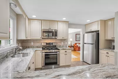 207 Trout Brook Rd, Dracut, MA 01826 - Photo 5